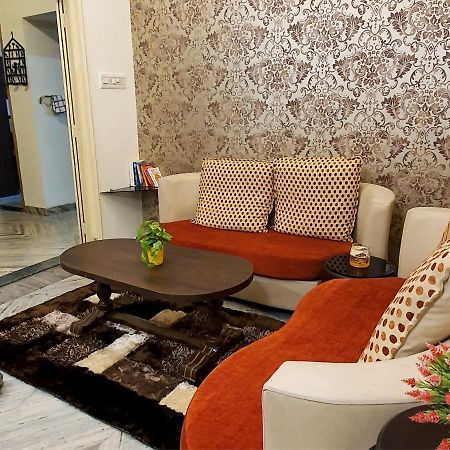 Aditya Premium Homestay- Furnished Air Conditioned- 2Bhk Jabalpur Luaran gambar