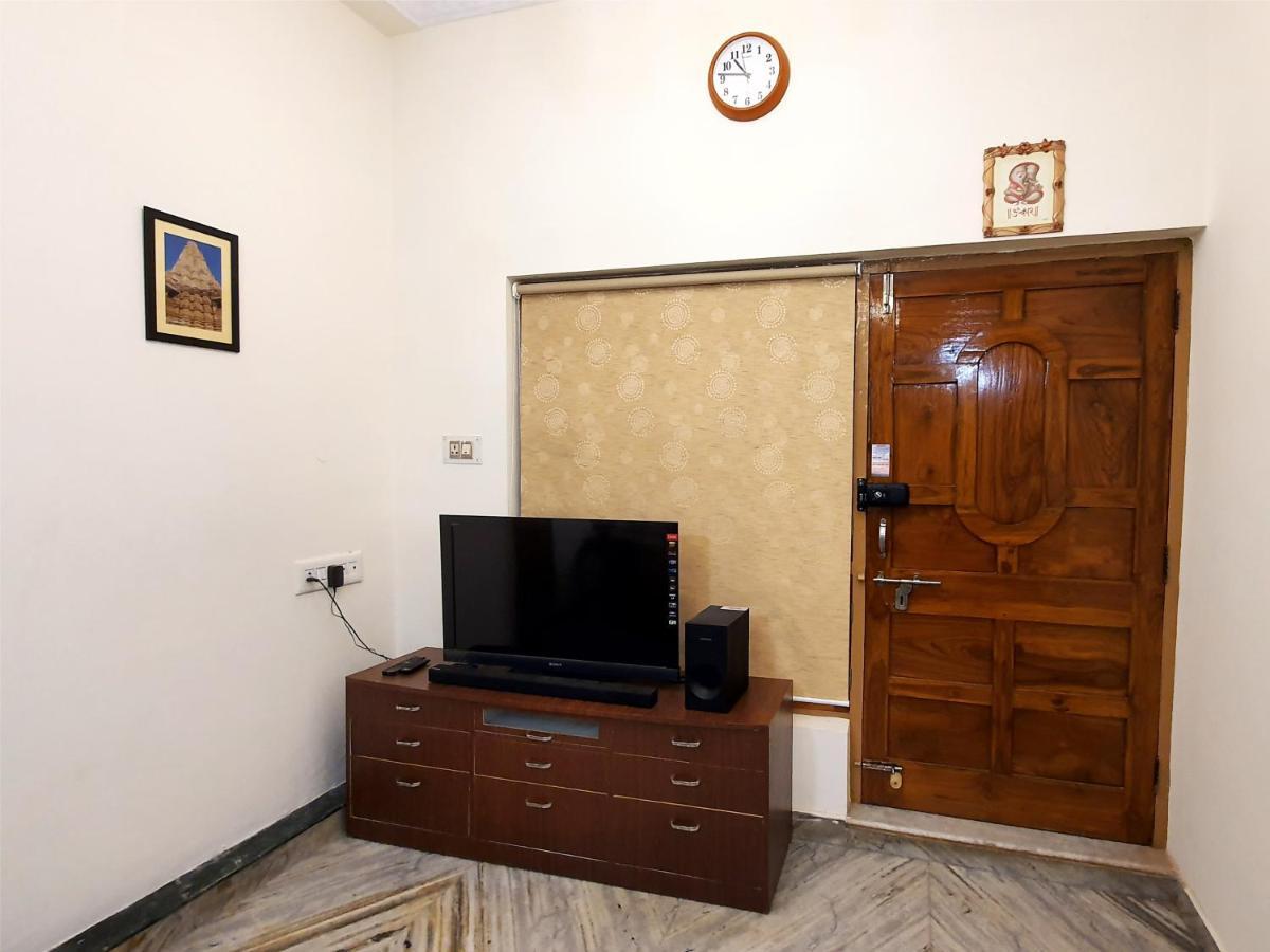 Aditya Premium Homestay- Furnished Air Conditioned- 2Bhk Jabalpur Luaran gambar